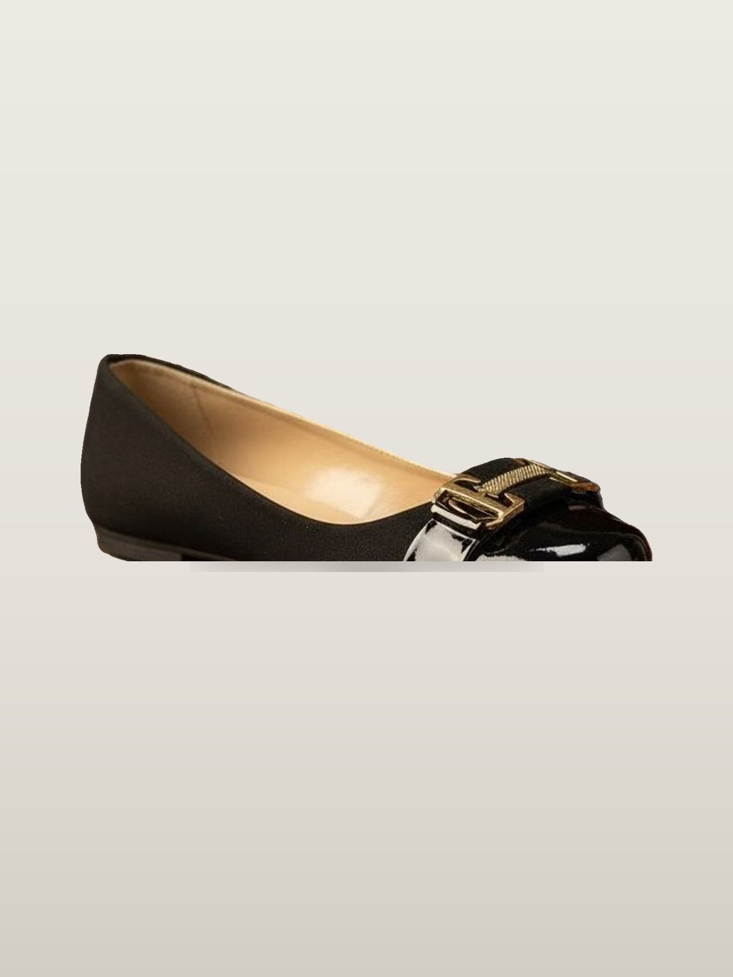 Black Buckle Flat